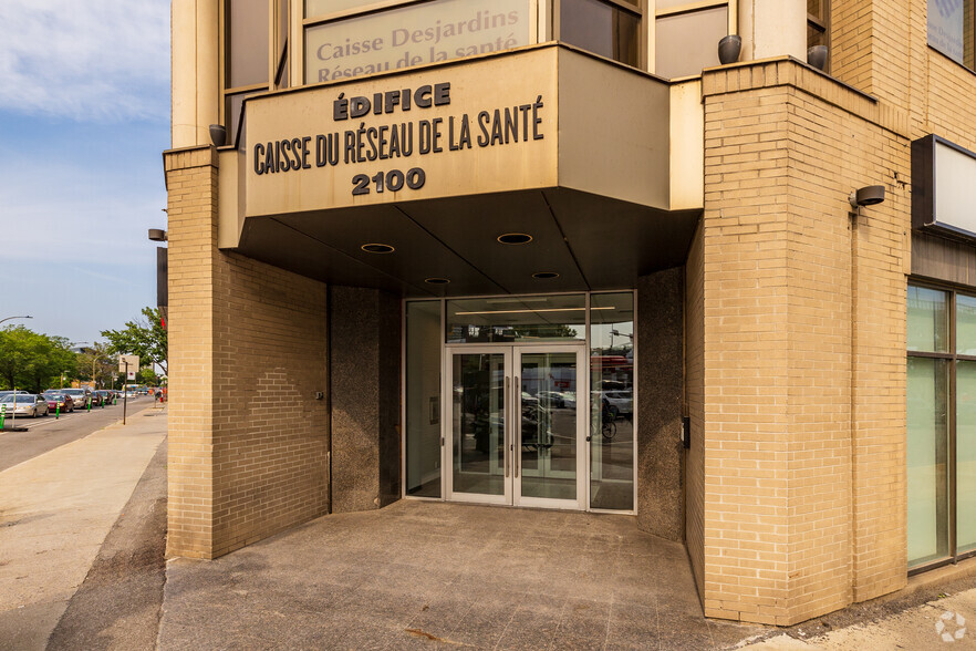 2100 Boul De Maisonneuve E, Montréal, QC for rent - Building Photo - Image 2 of 6