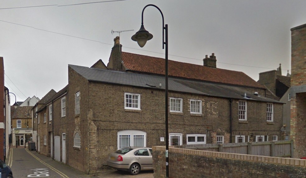 33 High Street Back, Ely, CB7 4WH UK