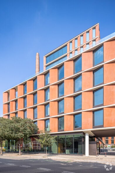 Carrer de Cristóbal de Moura, 115-125, Barcelona, Barcelona to rent - Building Photo - Image 2 of 5