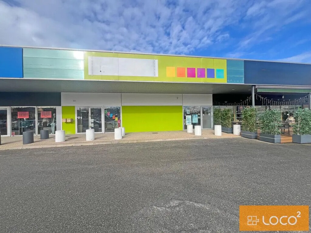 Location Commerce 408 m² - Photo 1