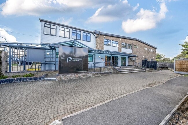 More details for Southend Road, Stanford Le Hope - Specialist for Sale