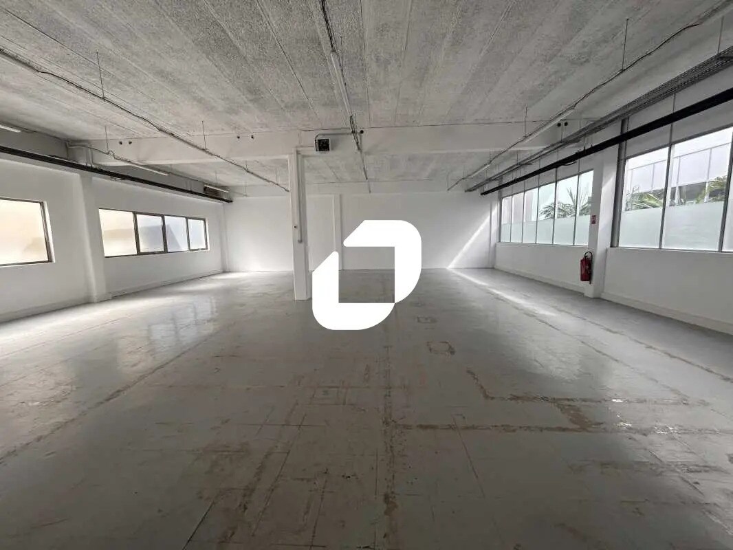 Office in Bezons to rent Interior Photo- Image 1 of 19