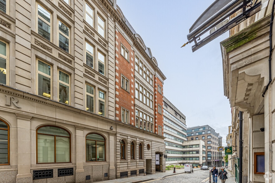 2 Idol Ln, London to rent - Building Photo - Image 3 of 4