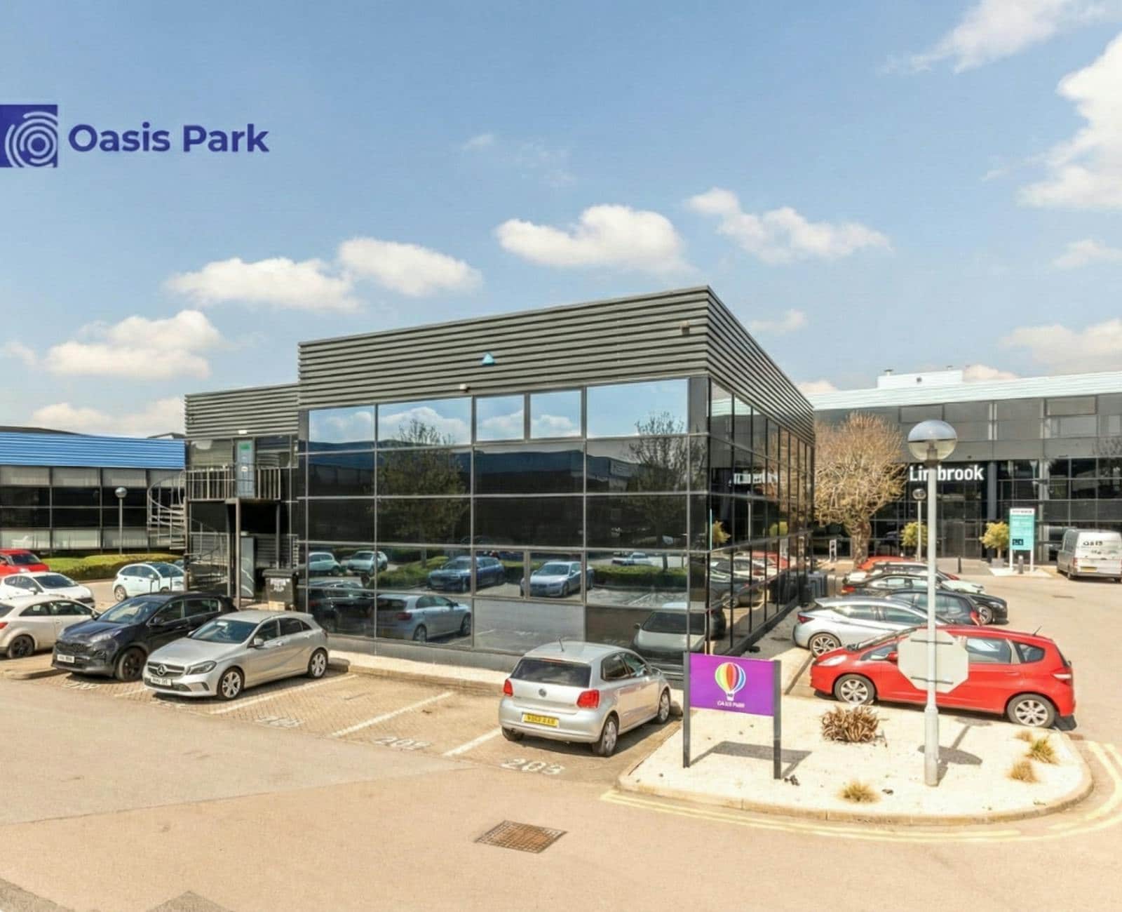 Oasis Park, Witney to rent Building Photo- Image 1 of 2