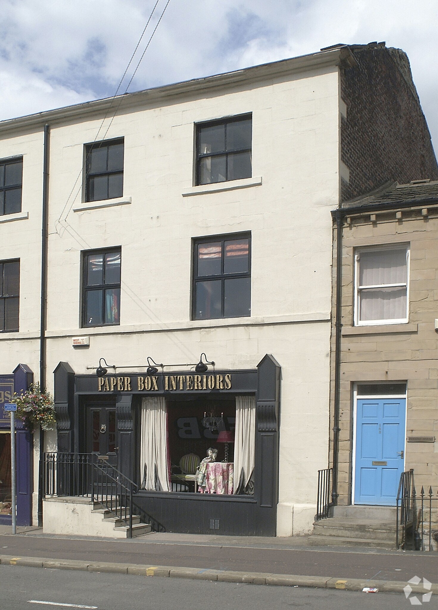 141 Wakefield Rd, Huddersfield for sale Primary Photo- Image 1 of 1