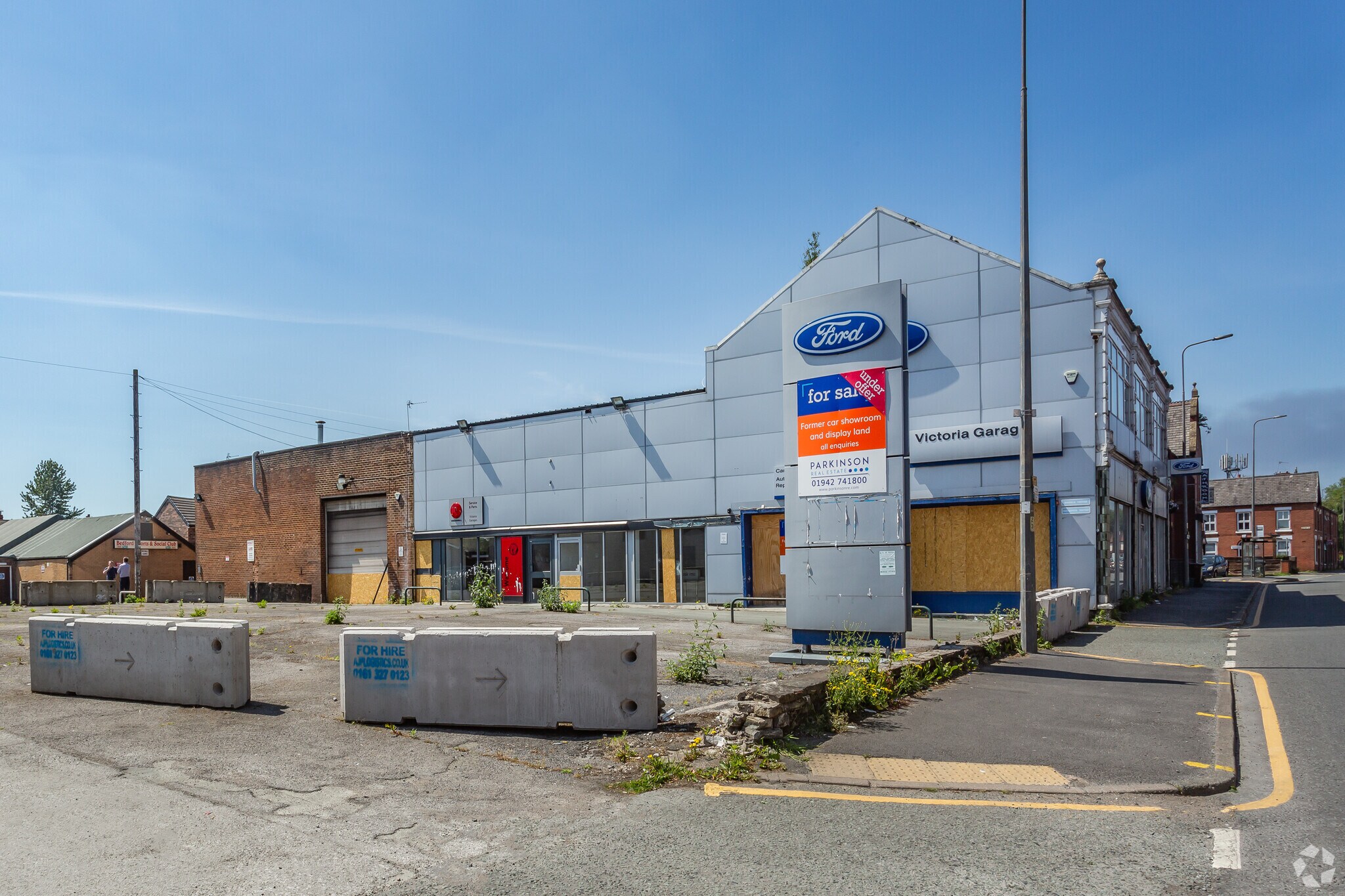 196-198 Chapel St, Leigh for sale Primary Photo- Image 1 of 1