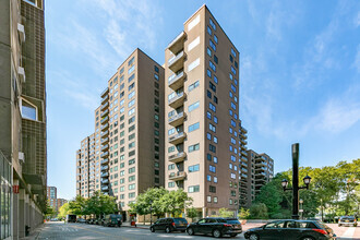 544 Main St, Roosevelt Island, NY for sale Primary Photo- Image 1 of 1