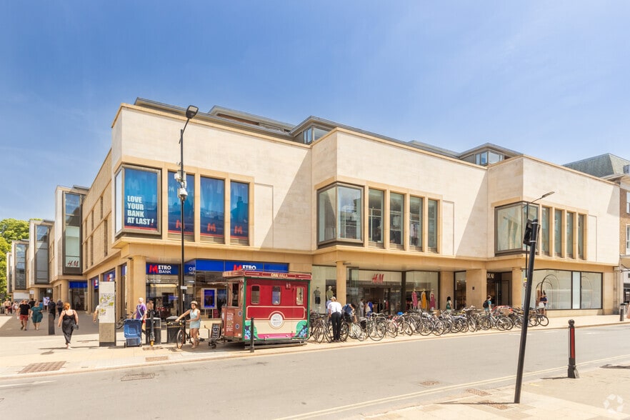 7 Christ's Ln, Cambridge for sale - Primary Photo - Image 1 of 1