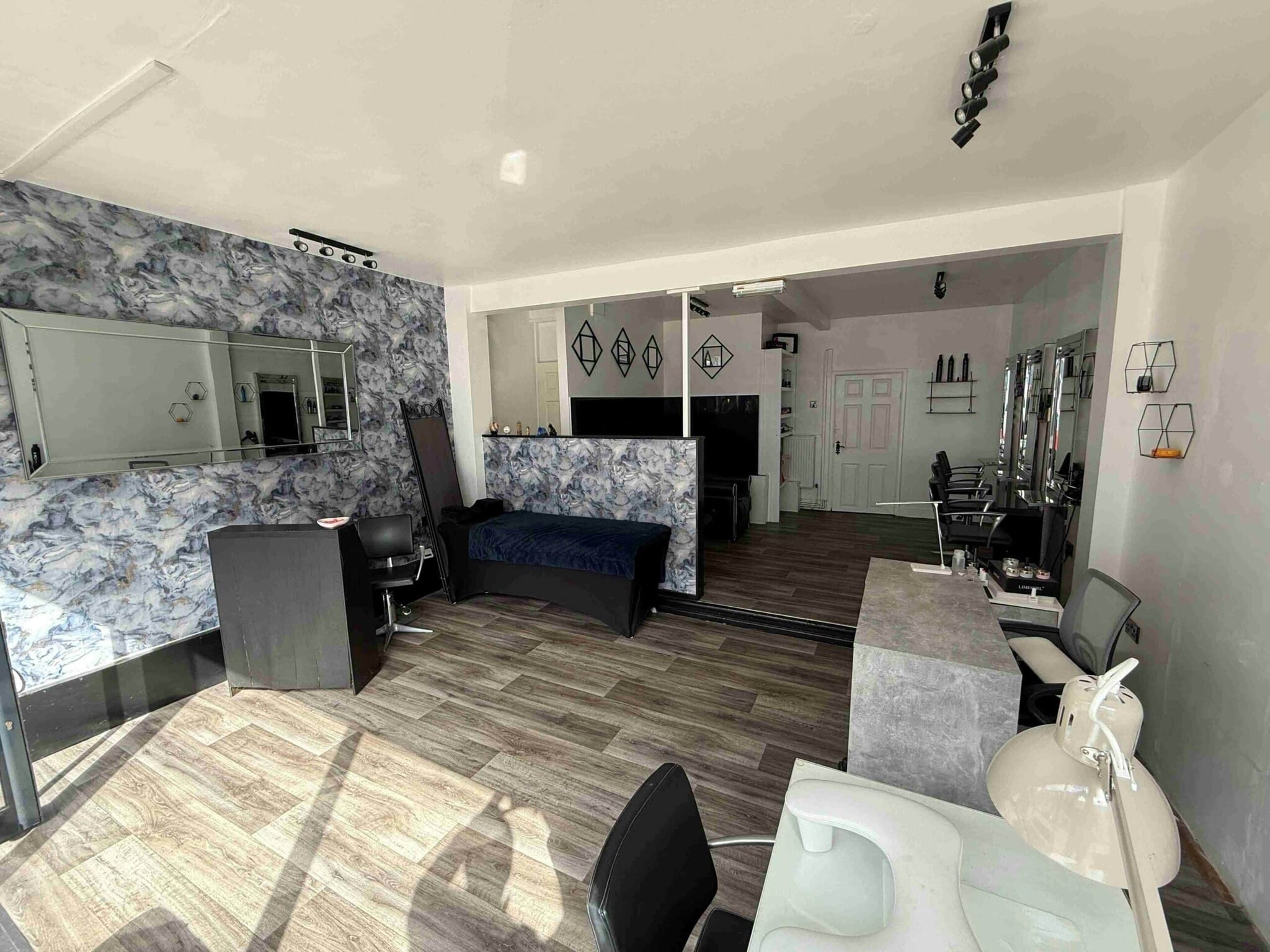156 Marston Rd, Stafford to rent Interior Photo- Image 1 of 3