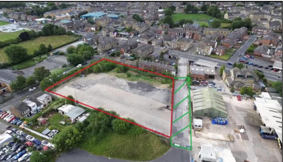 5 Halifax Rd, Batley for sale - Primary Photo - Image 1 of 1