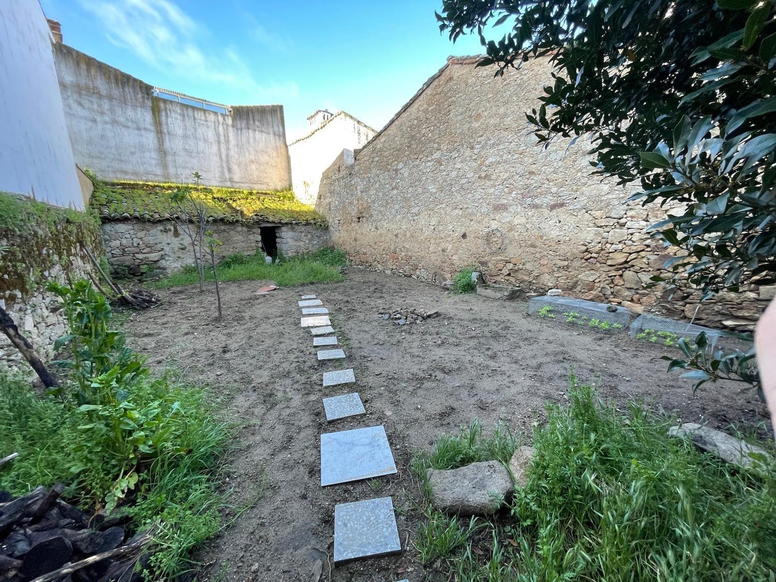Land in Cáceres, Cáceres for sale Primary Photo- Image 1 of 7