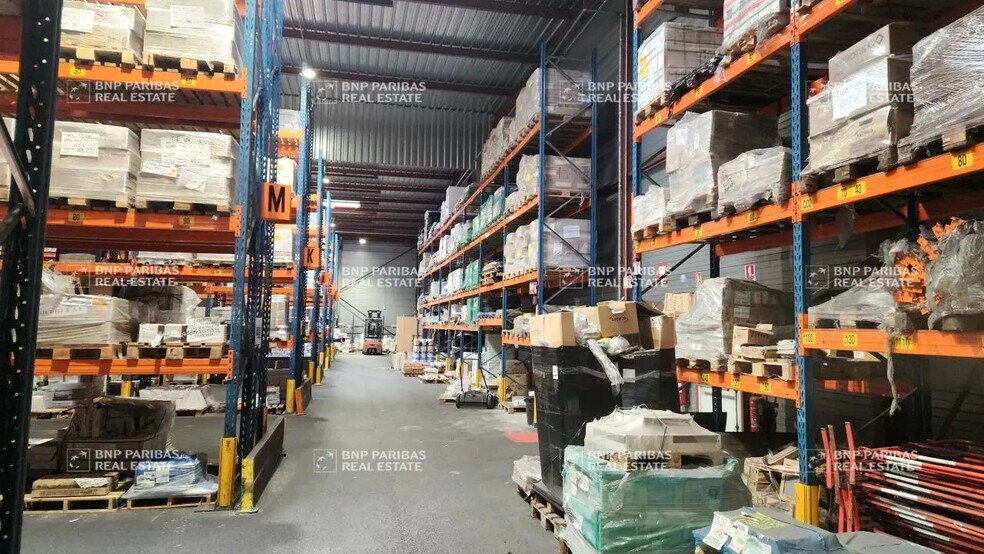 Light Industrial in Alfortville to rent - Interior Photo - Image 3 of 7