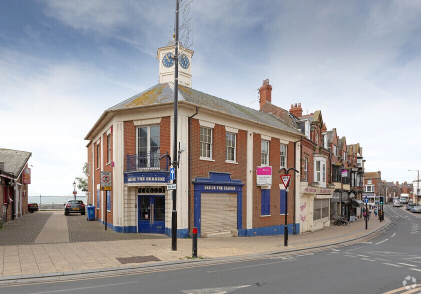 34-35 Queen St, Bridlington for sale - Primary Photo - Image 1 of 1