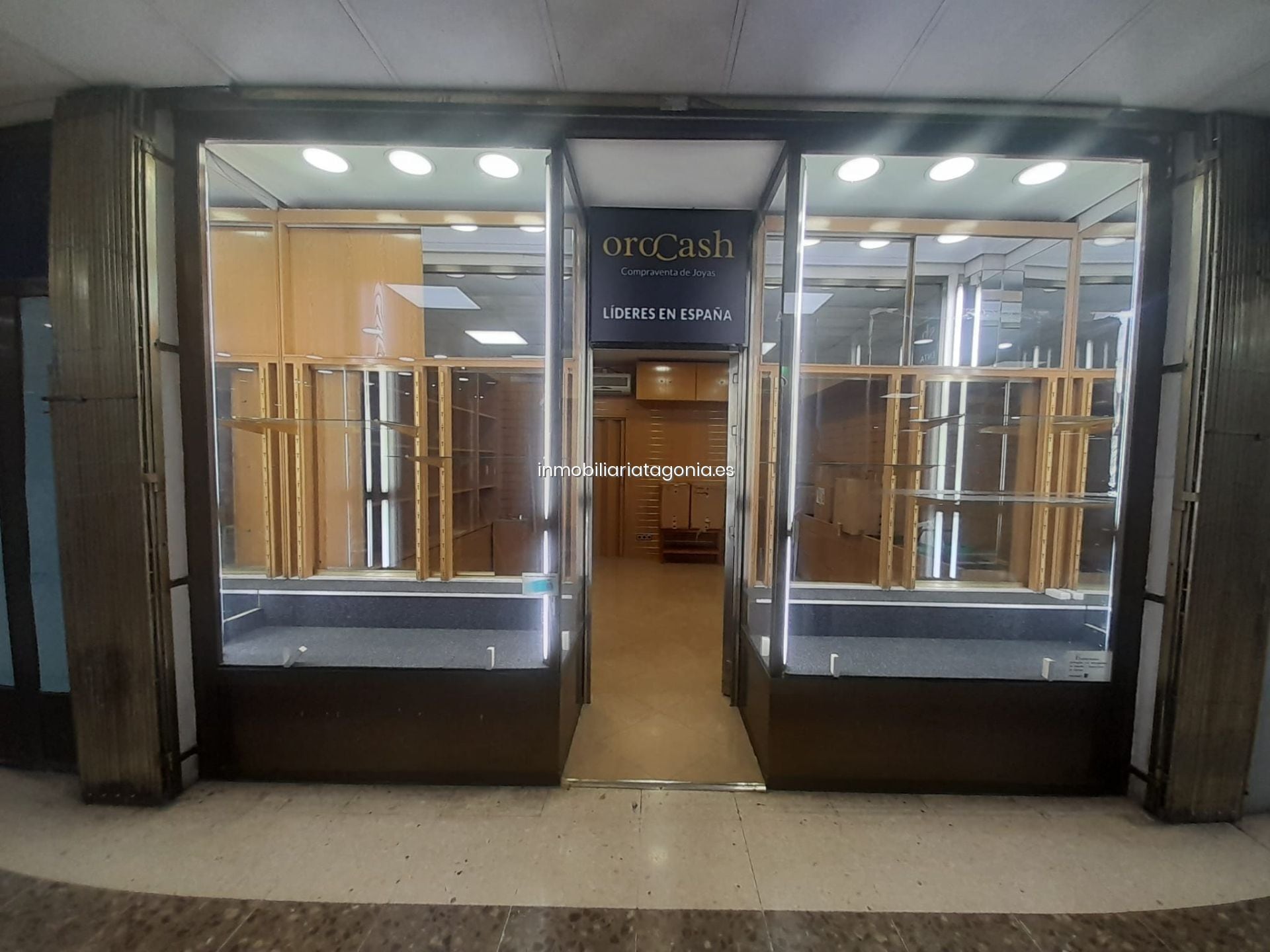 Retail in Arganda del Rey, Madrid to rent Interior Photo- Image 1 of 7