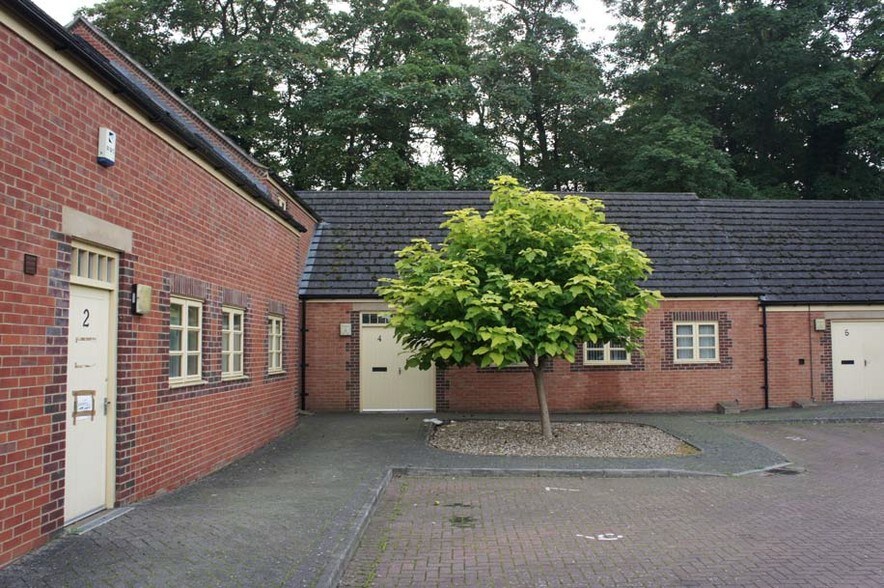 Hyde Rd, Swindon, SN2 7RR UK