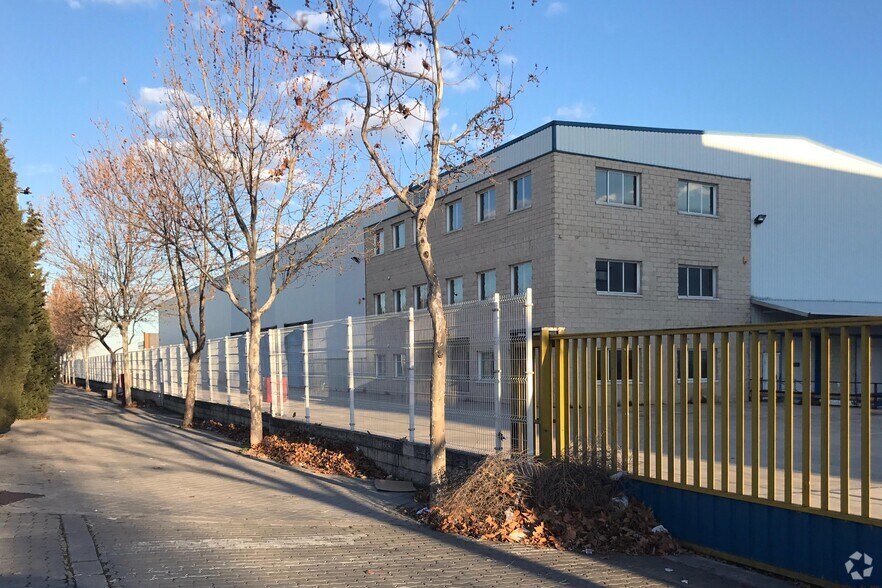Avenida de Europa, 6, Coslada, Madrid to rent - Building Photo - Image 1 of 6