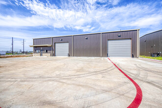 22820 Hufsmith Kohrville Rd, Tomball, TX for sale Building Photo- Image 1 of 22