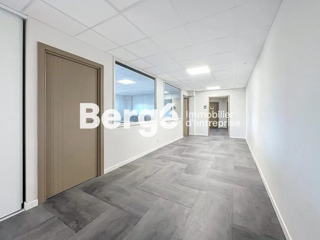 Office in Antibes for sale Building Photo- Image 1 of 14