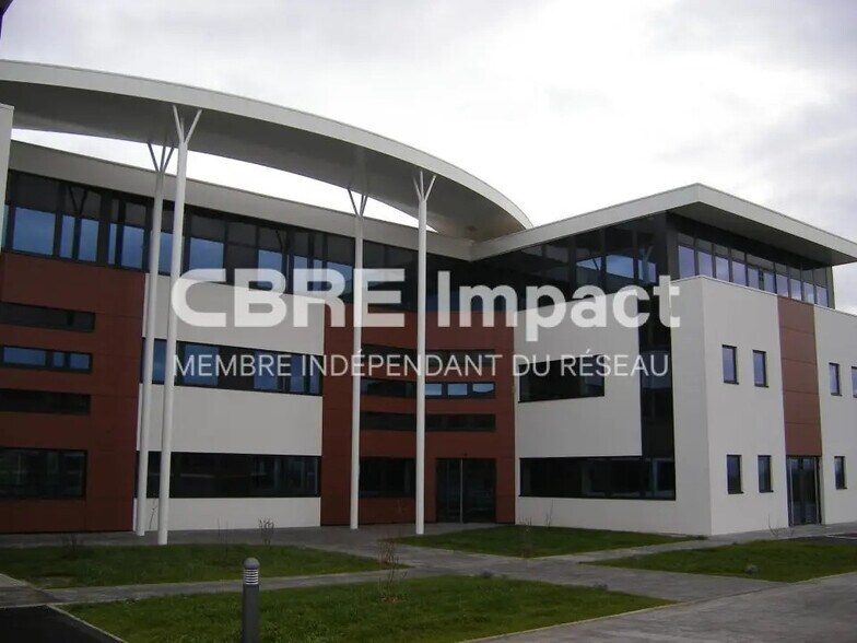 Office in Dijon to rent - Building Photo - Image 2 of 9