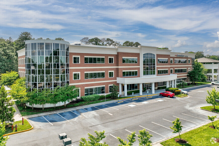 555 S Independence Blvd, Virginia Beach, VA for sale - Building Photo - Image 1 of 26