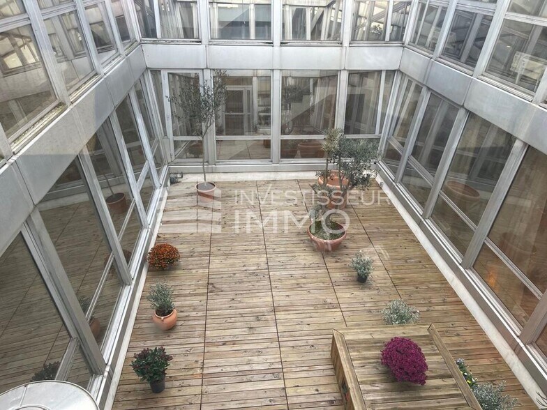 Office in Boulogne-Billancourt to rent - Building Photo - Image 2 of 3