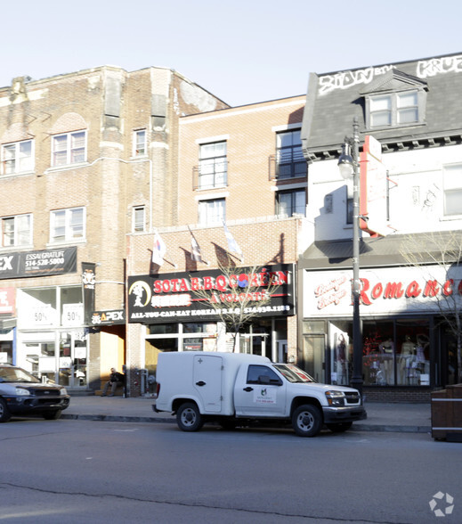 1823-1825 Rue Sainte-Catherine O, Montréal, QC for sale - Building Photo - Image 2 of 2