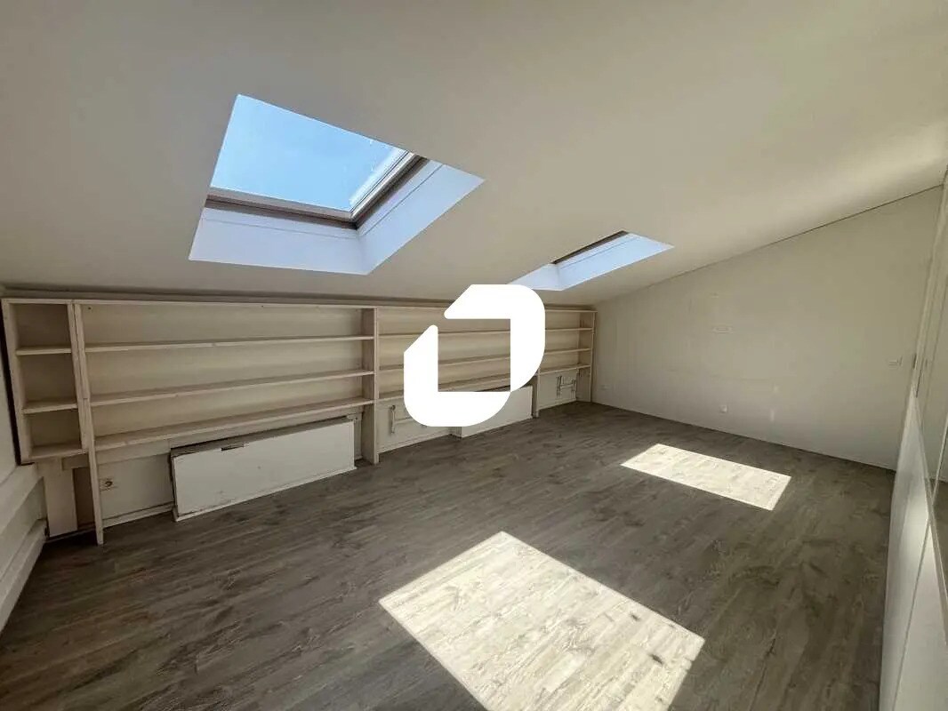 Office in Bordeaux to rent Interior Photo- Image 1 of 10