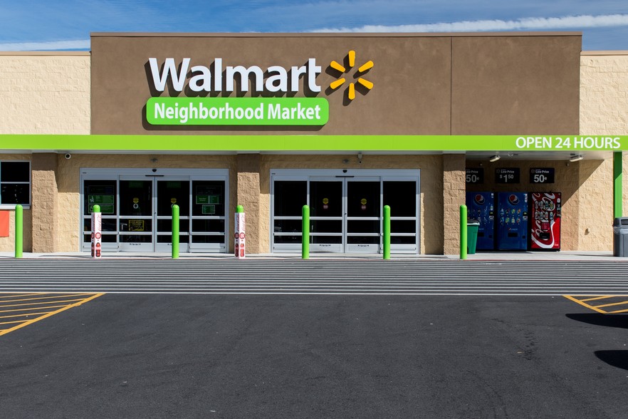 Walmart Market, Waycross, GA for sale - Building Photo - Image 3 of 12