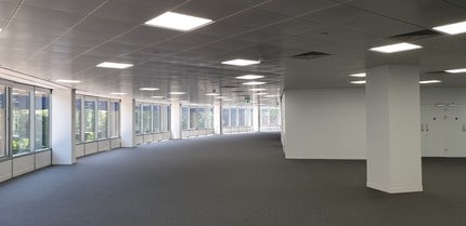 3 Harbour Exchange, London for sale Interior Photo- Image 2 of 2