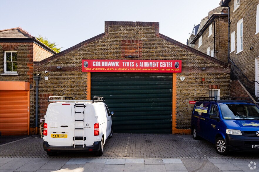 158A Goldhawk Rd, London for sale - Primary Photo - Image 1 of 1