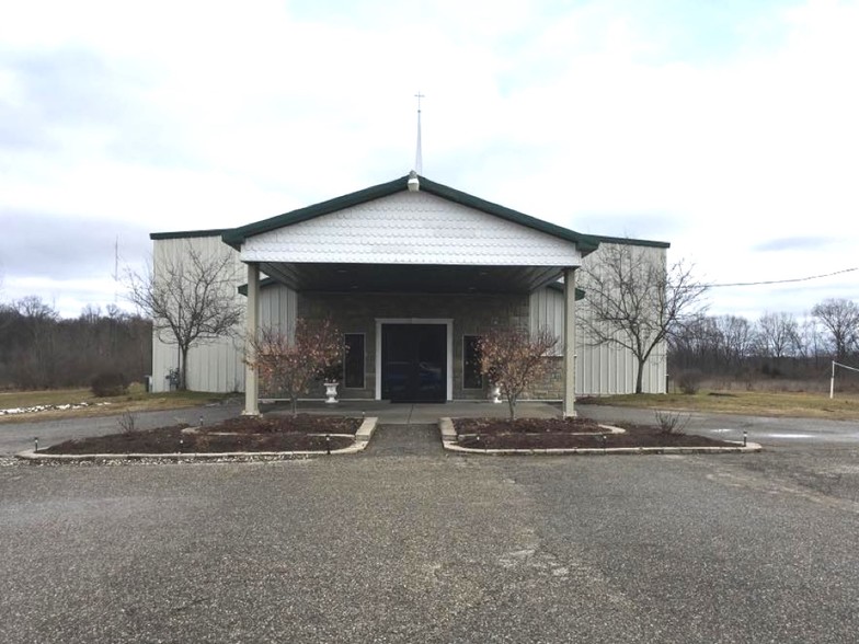 11862 Shaner Ave NE, Cedar Springs, MI for sale - Primary Photo - Image 1 of 1