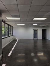 20350 Ventura Blvd, Woodland Hills, CA for rent Building Photo- Image 2 of 3