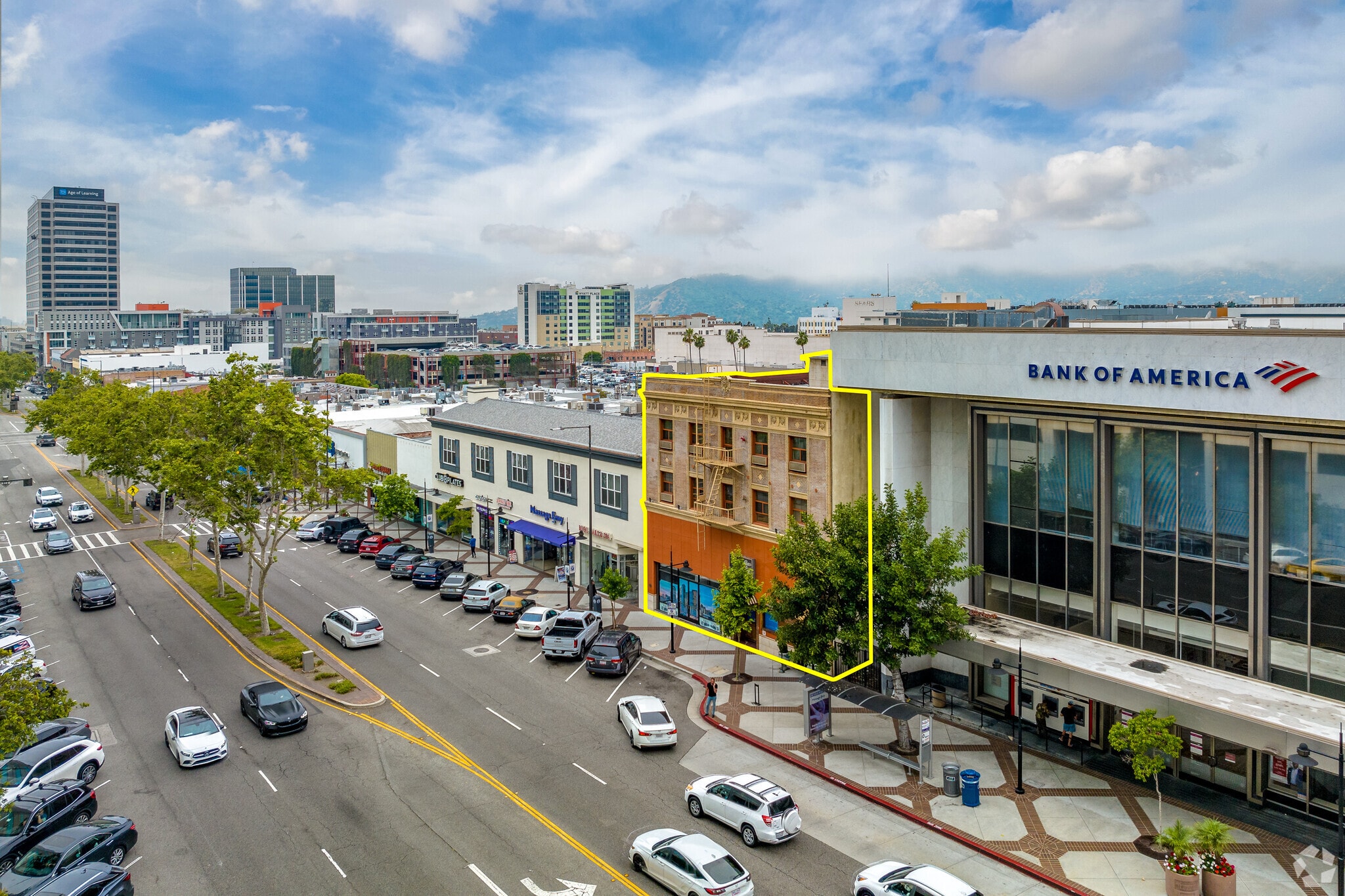 337-339 1/2 N Brand Blvd, Glendale, CA to rent Building Photo- Image 1 of 12