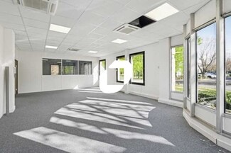 More details for 3-5 Place Du Village, Gennevilliers - Office for Sale