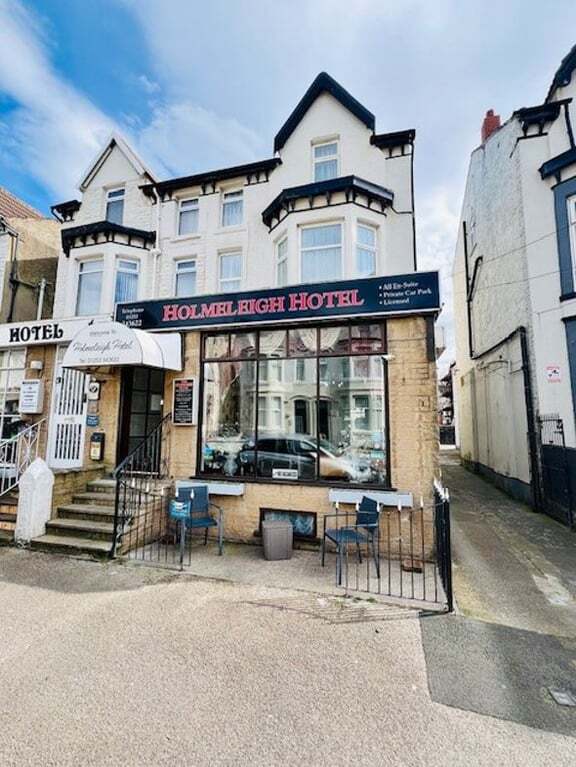 More details for 13 Withnell Rd, Blackpool - Hospitality for Sale