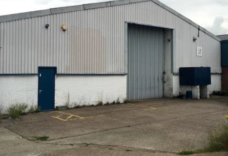 Cross Dr, Nottingham to rent - Building Photo - Image 3 of 9