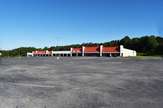 700-712 Chief Martin St, Madison, NC for sale Building Photo- Image 1 of 1