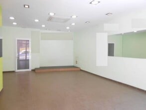 Retail in Puig-reig, Barcelona to rent Building Photo- Image 2 of 6