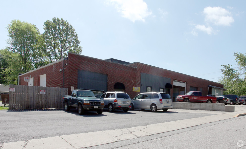 150 W Clinton St, Danville, IN for sale - Building Photo - Image 3 of 16