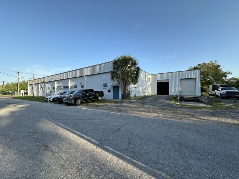 3606 E 4th Ave, Tampa, FL for rent - Building Photo - Image 1 of 8