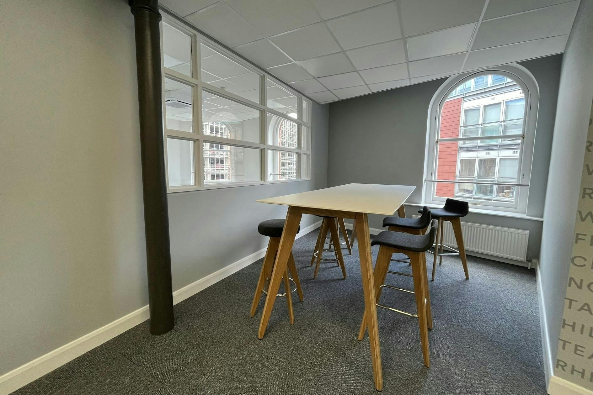 New York Street, Leeds to rent Interior Photo- Image 1 of 5