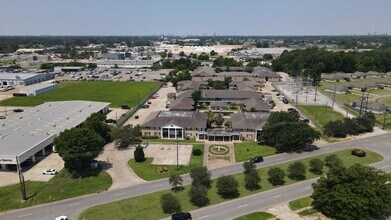 675 Wooddale Blvd, Baton Rouge, LA - aerial  map view