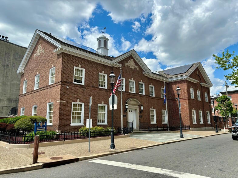 1701-1707 Spring Garden St, Philadelphia, PA for rent - Building Photo - Image 1 of 12