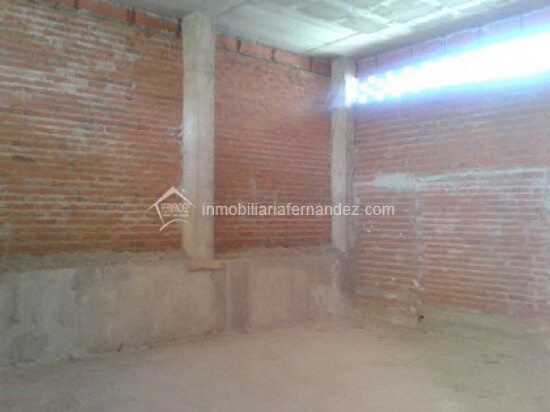 Retail in Cáceres, Cáceres to rent Building Photo- Image 1 of 6