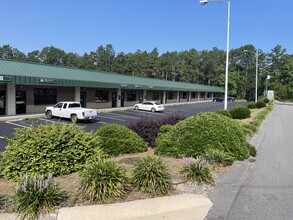 340 Commerce Ave, Southern Pines, NC for rent Building Photo- Image 1 of 11