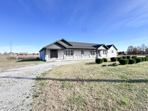 974 Main Street, Centerton, AR for rent Building Photo- Image 1 of 2