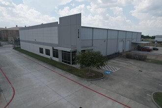 7214 Harms Rd, Houston, TX for rent Building Photo- Image 1 of 4