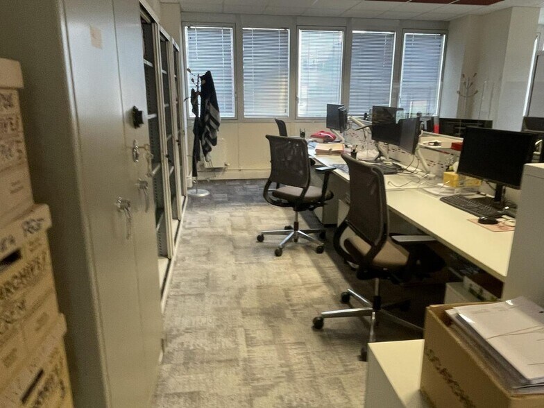 Office in Fontenay-sous-Bois to rent - Interior Photo - Image 3 of 10