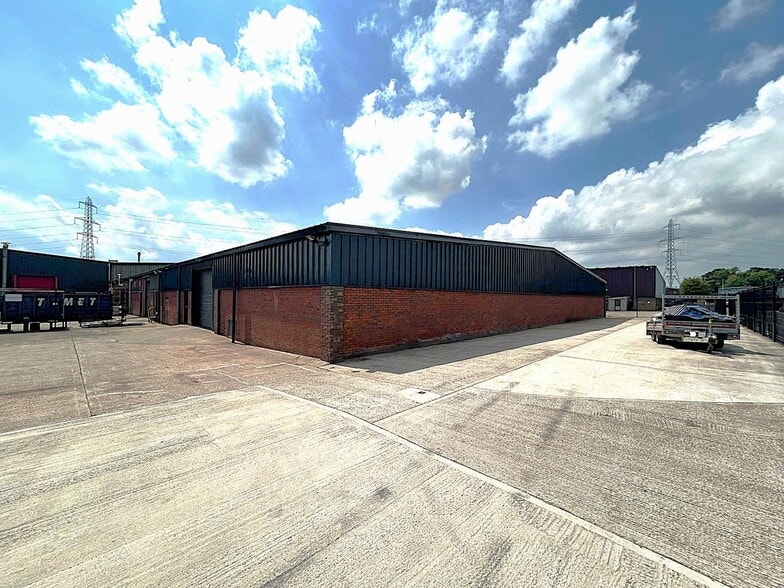 Moira Rd, Lisburn to rent - Building Photo - Image 2 of 2