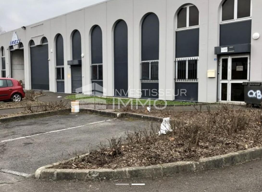 Light Industrial in Noisy Le Grand to rent Building Photo- Image 1 of 6
